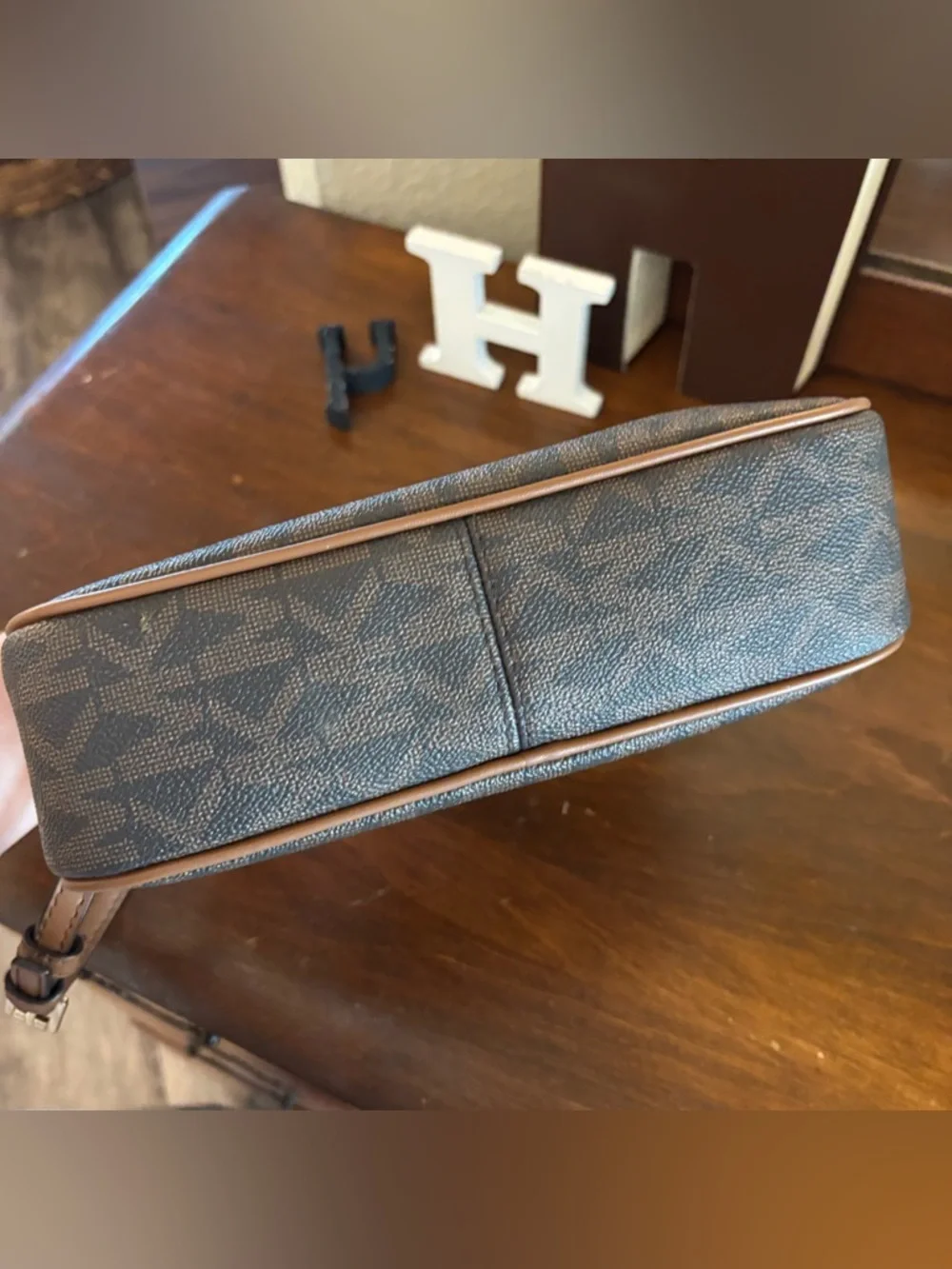 Michael Kors Shoulder Bag - Picture 7 of 7